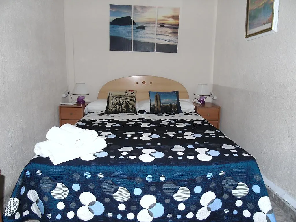 Hostal Aribau バルセロナ ゲストハウス
